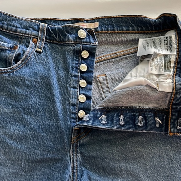 Levi’s Ribcage Shorts High Rise Size 31 - Picture 16 of 16